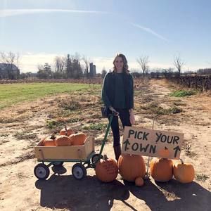 Meet your Posher, Carrie